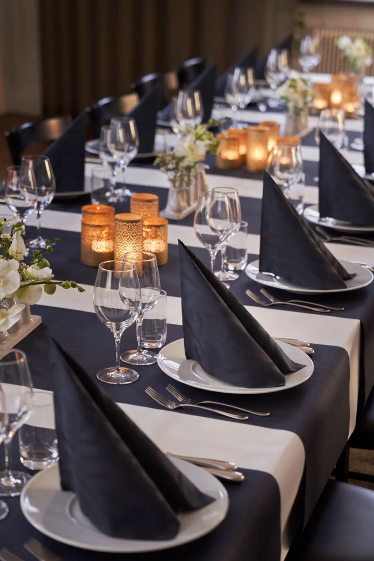 Servietten Im Dinnerformat>DUNI Elegance®-Serviette Crystal 48 x 48 cm Schwarz