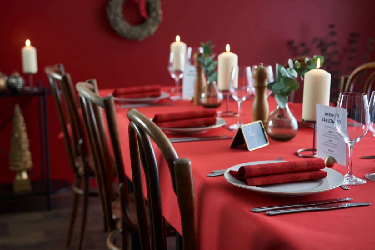 Tischdeckenrolle>DUNI cel®-Tischdeckenrolle 1,18 x 10 m Rot