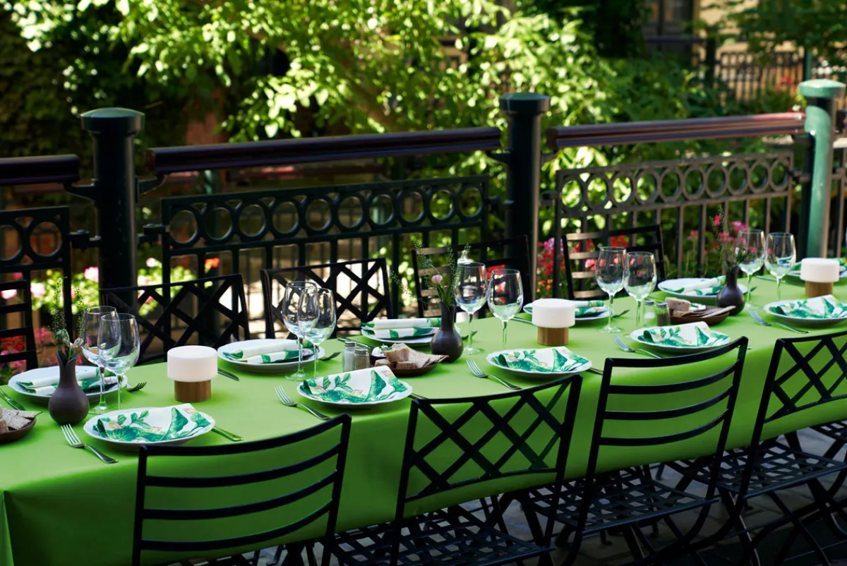 Tischdeckenrolle>DUNI cel®-Tischdeckenrolle 1,18 x 25 m Leaf Green