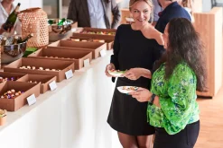 Frischetabletts>DUNI Glance Catering Tray Small 225 x 226 x 60 mm Braun ungeteilt