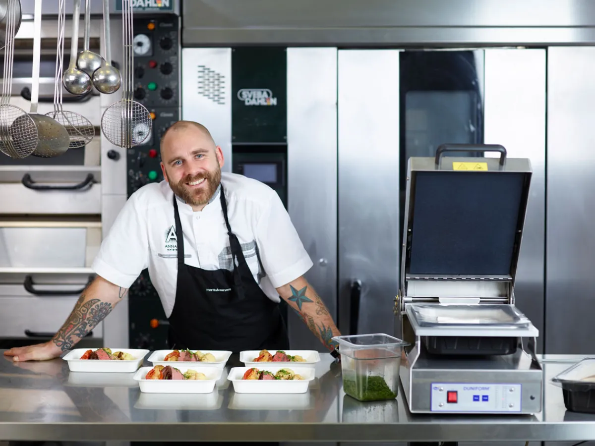 Siegelschalen>DUNIFORM Karton/PET Schale 186 x 136 x 35 mm Weiß ungeteilt