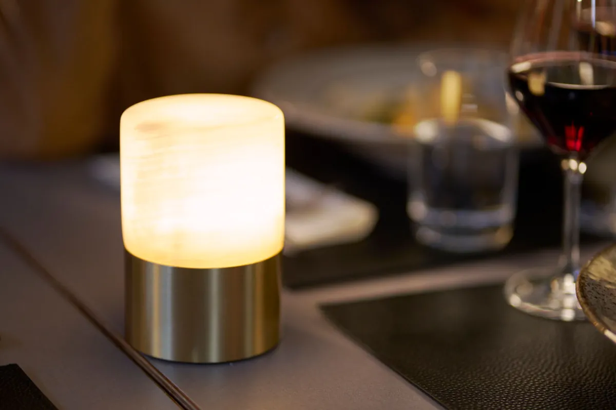 Led Lampen>DUNI LED Lamp Cordless Fleur 12,3 x Ø 8,2 cm 14 Std. Messing