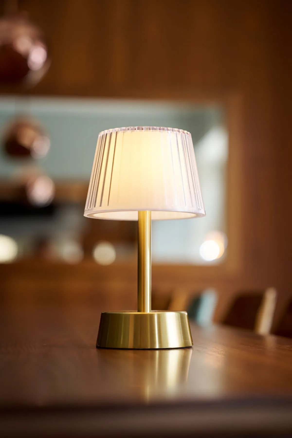 Led Lampen>DUNI LED Lamp Cordless Jay 22 x Ø 12 cm 18 Std. Gold