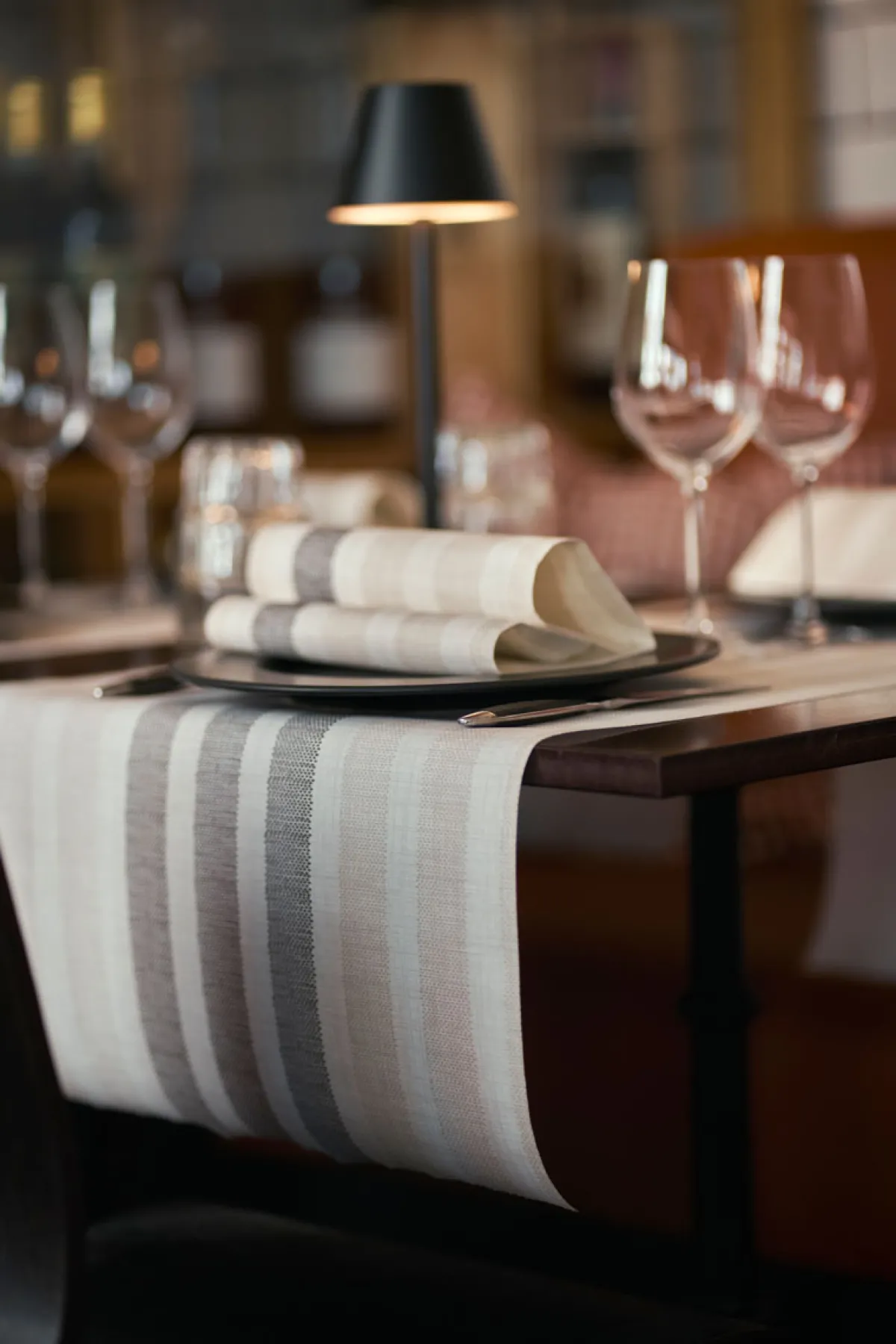 Led Lampen>DUNI LED Lampe kabellos Zelda 32 x Ø 10,3 cm 14 Std. Graphite