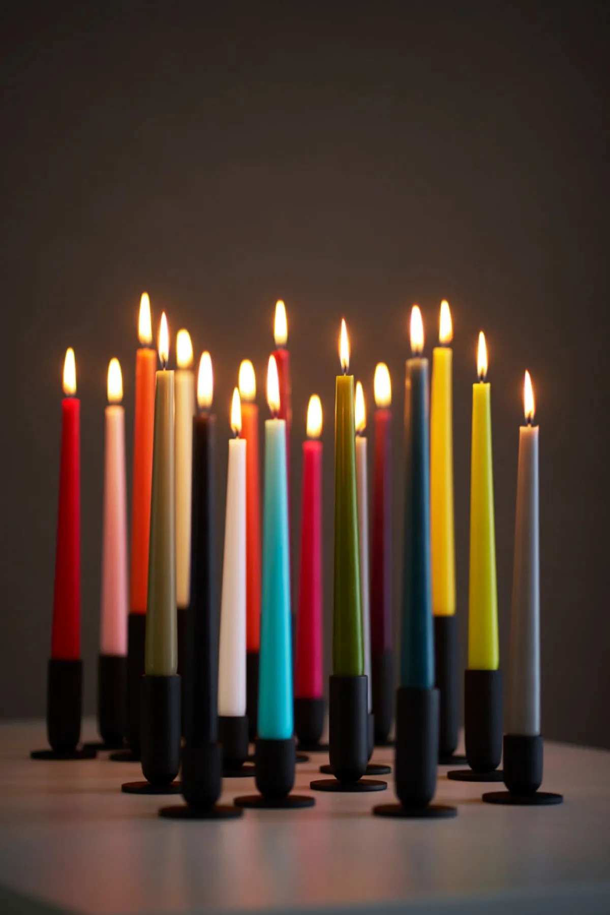 Stabkerzen>DUNI Leuchterkerzen, getaucht 245 x Ø 22 mm 7,5 Std. Mandarin