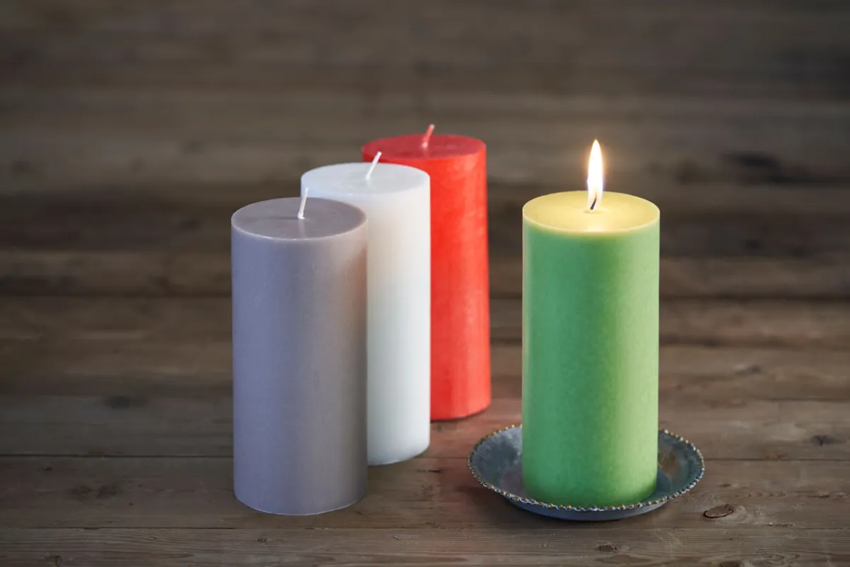 Stumpenkerzen>DUNI Stumpenkerzen 200 x Ø 70 mm 60 Std. Weiß